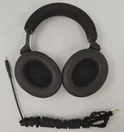 (78093-6) Shure SRH440A Headphone, View more