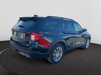 Check out this vehicle's pictures, features, options and specs, and let us know if you have any ques... (image 4)