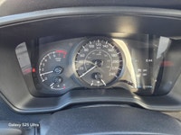 AUCUN DOSSIER DE DOMMAGE Ce Corolla est équipé de : Bluetooth, Cruise, PRISE USB, APPLE CARPLAY/ANDR... (image 6)