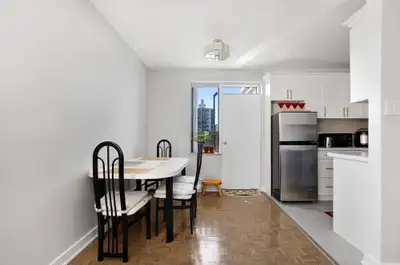 For a limited time - sign a new lease with 1/2 month free rent in the 6th and 12th month! Terms and...