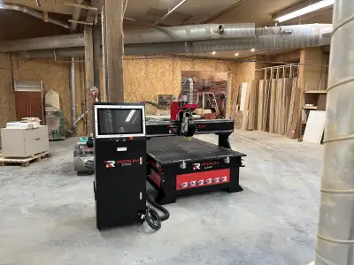 Ébénisterie à vendre. Notre entreprise d'ébénisterie est équipée pour la fabrication de marches, com...