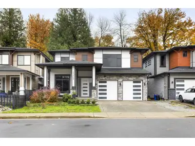Welcome to this stunning custom built home backing onto greenbelt in one of upper Mission's most des...