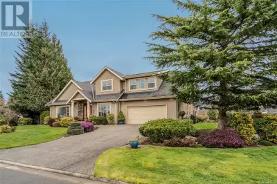 Executive Elegance in Aerie Estates. Welcome to this exceptional executive residence located in the...