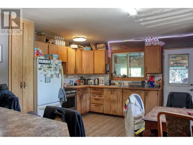 8245 BRIDGE LAKE NORTH ROAD Bridge Lake, British Columbia in Houses for Sale in 100 Mile House - Image 4