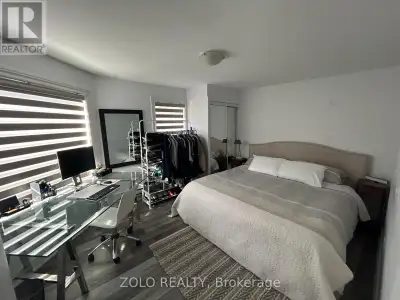 Gorgous one bedroom luxury suite completely renovated with high-end finishes. In-suite laundry, full...