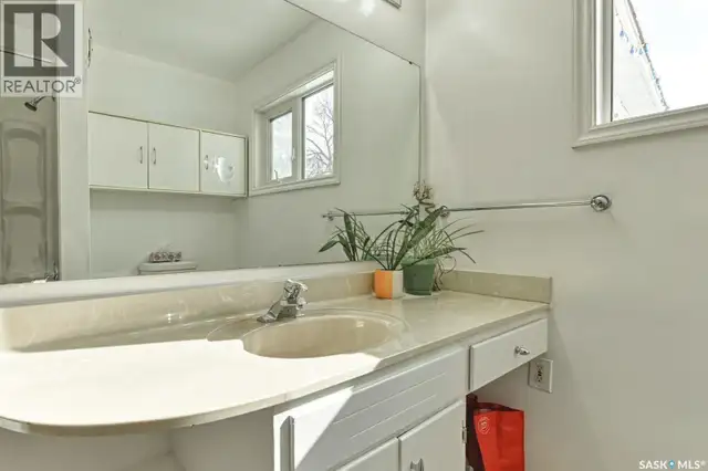 1321 Jubilee AVENUE Regina, Saskatchewan in Houses for Sale in Regina - Image 15
