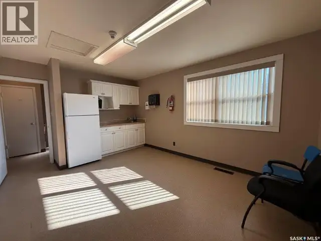 300/302 8th AVENUE W Kindersley, Saskatchewan in Commercial & Office Space for Sale in Saskatoon - Image 27