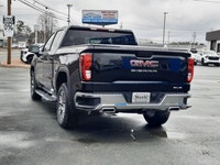 Engine: 5.3L ECOTEC3 V8 L/100Km City: 15.9 L/100Km Hwy: 13.0 Safety Equipment Airbags, Dual-stage fr... (image 6)