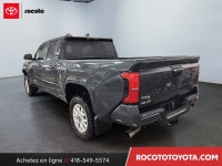 ... Engine: Moteur à 4 cylindres L/100Km City: 12.4 L/100Km Hwy: 9.6 (image 5)