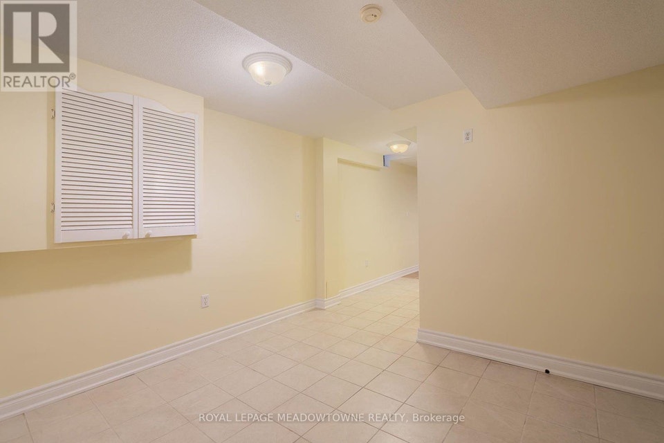 6407 ALDERWOOD TRAIL Mississauga (Lisgar), Ontario 4