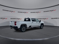 Electric Mirrors,Heated Mirrors,Rear Tow Hook,Tinted Windows,Turn Signal Mirrors,Fabric/Cloth Seats,... (image 7)