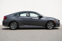 2019 Honda Civic EX | Sunroof | Apple CarPlay | Alloys Well-equipped and fuel-efficient, this 2019 H... (image 4)