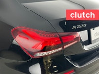 NO ACCIDENTS / CLEAN CARFAX / Auto Dimming Rearview Mirror, Front Heated Seats, Driver Seat Memory S... (image 9)