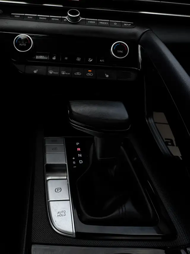 2023 Hyundai Elantra in Cars & Trucks in St. Catharines - Image 19