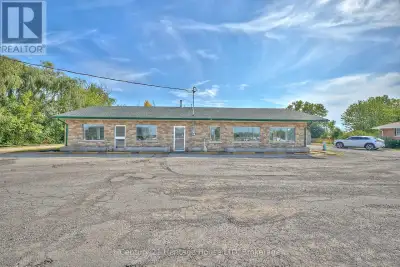 Great opportunity to lease a recently renovated commercial property with excellent exposure in the h...