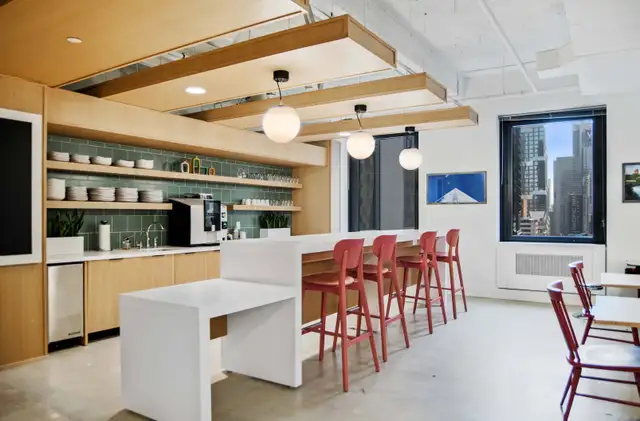 Rent a large office space for 20 persons in in Commercial & Office Space for Rent in Delta/Surrey/Langley - Image 8