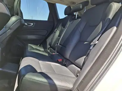 2022 Volvo XC60 Recharge Inscription Expression AWD | Plug-in, View more