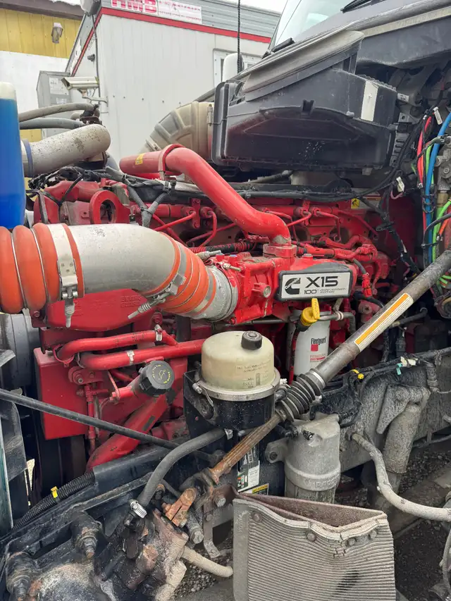 2020 Kenworth T680 Heavy Spec in Heavy Trucks in Hamilton - Image 12