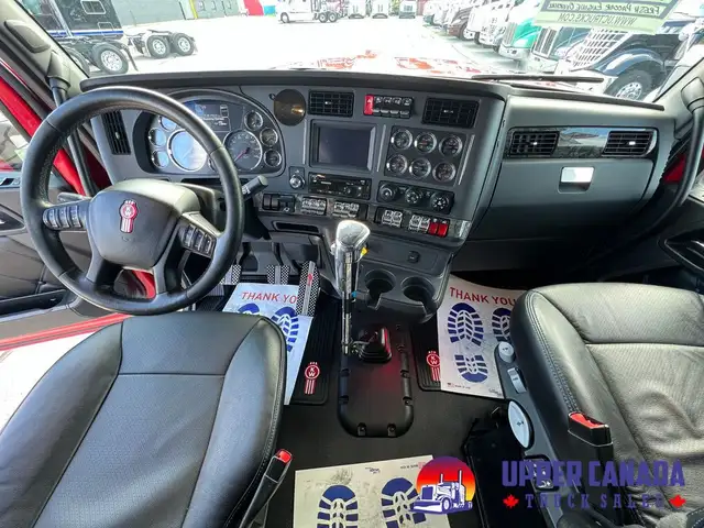 2021 Kenworth W990 in Heavy Trucks in Saskatoon - Image 18