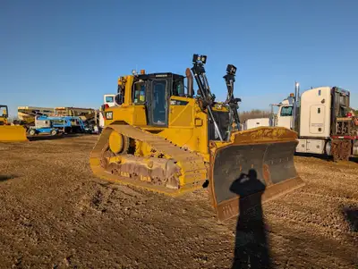 Pour assistance en Francais, SVP applez Chris 780-266-8827, merci beaucoup. 2019 CATERPILLAR D6T LGP...