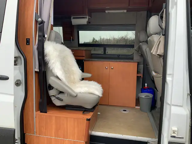 2010 Roadtrek RS Adventurous in RVs & Motorhomes in Barrie - Image 10