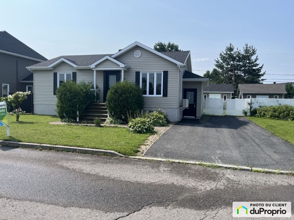 $379,000 - Bungalow for sale in St-Bruno — photo 2