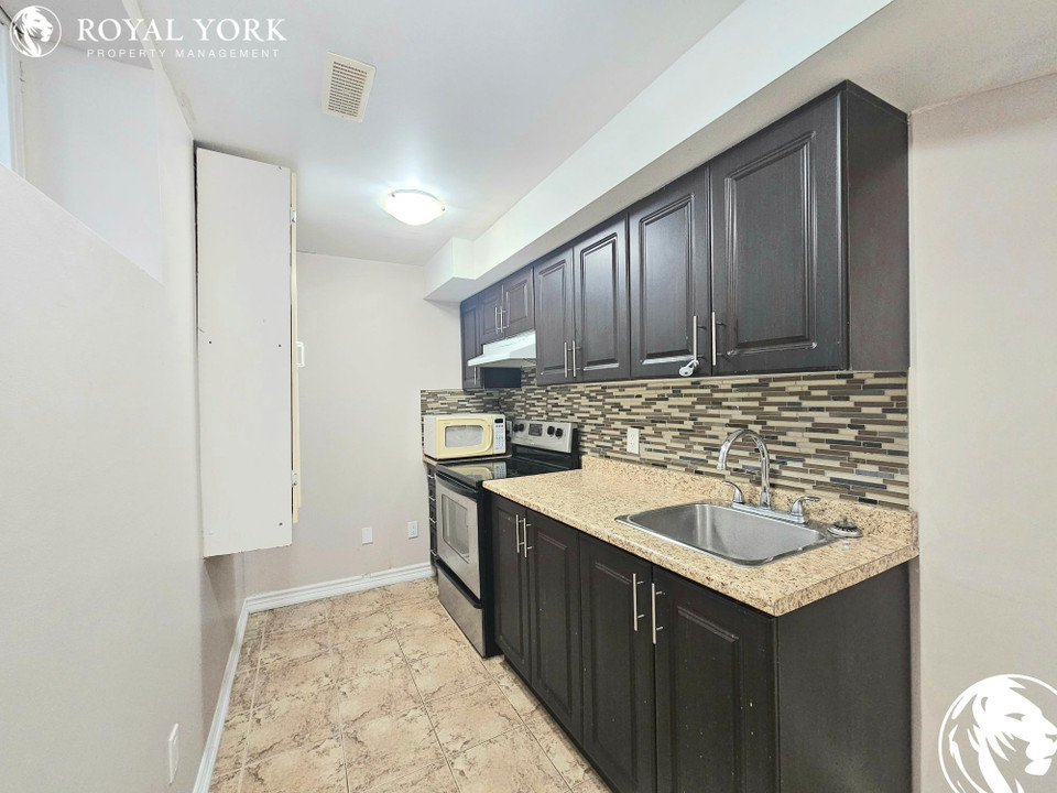 1 BED 1 BATH BASEMENT FOR RENT 99 MAPLEWOOD DRIVE, ANGUS, ON Long