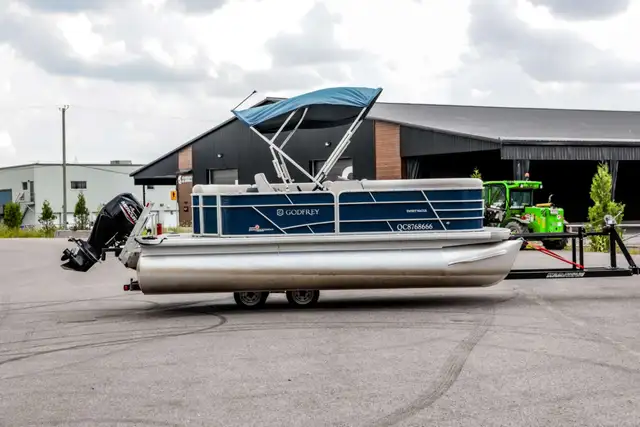 2023 Godfrey Sweetwater 2086 in Powerboats & Motorboats in Rimouski / Bas-St-Laurent - Image 6