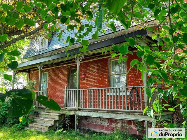 $550,000 - 2 Storey for sale in St-Valentin — photo 1