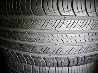 FOUR 70% NEW MICHELIN 235/55R19 LATITUDE TOUR Installation and Balancing Included Looking for a vari...
