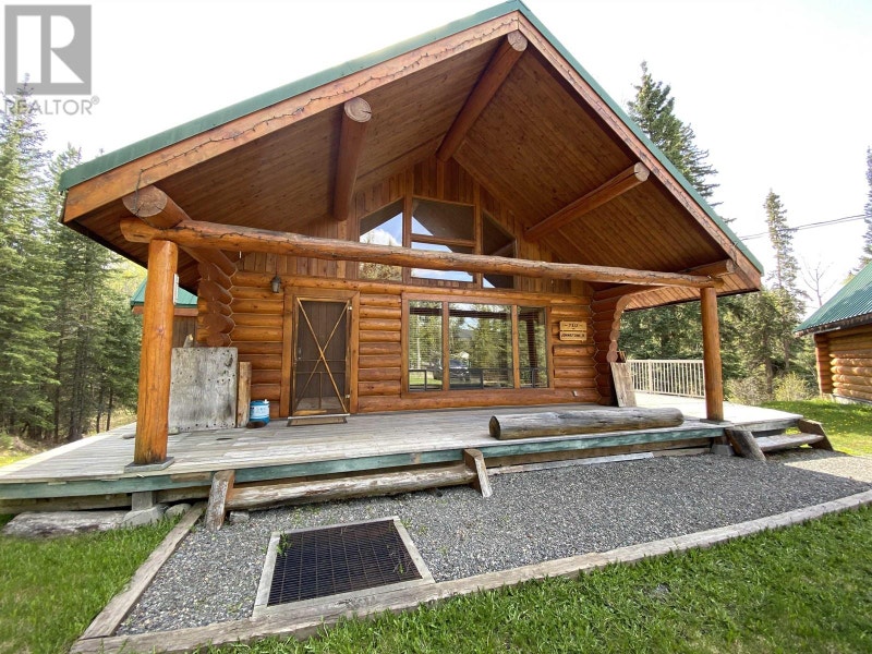 7312 JOHNSTONE ROAD 100 Mile House, British Columbia Houses for Sale