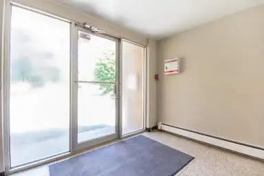 ALL INCLUSIVE - The Tuscan Apt 2BR Apt-Modern Upgrades - Balcony in Long Term Rentals in Kitchener / Waterloo - Image 5