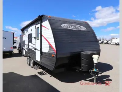 Guarantee RV Calgary's LARGEST selection of pre-owned inventory. This Dutchmen Aspen Trail 1700DB tr...