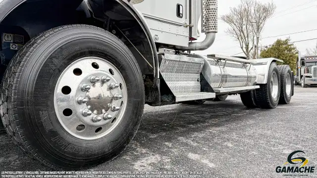 2017 KENWORTH T800 DAY CAB in Heavy Trucks in Chilliwack - Image 14
