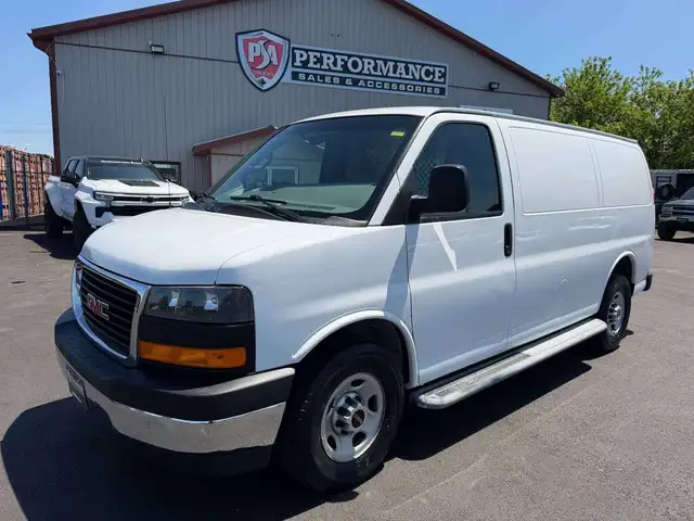 2017 GMC Savana
