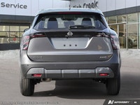 This Nissan Kicks boasts a Regular Unleaded I-4 2.0 L/122 engine powering this Variable transmission... (image 4)
