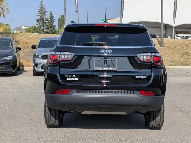 2026 Jeep Compass North * - Panoramic Sunroof - Alpine Audio in Cars & Trucks in Calgary - Image 8