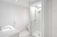 Visitez notre site Web : https://www.capreit.ca/fr/appartements-a-louer/saint-hyacinthe-qc/le-jade/... (image 8)