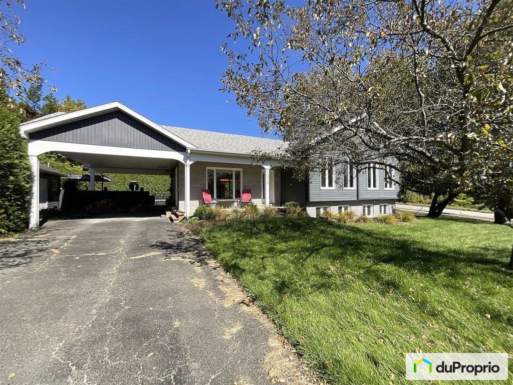 $525,000 - Bungalow for sale in Sherbrooke (Fleurimont) — photo 1