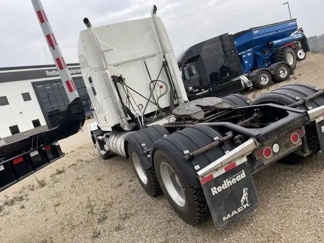 2020 Mack Anthem 64T 70 in Heavy Trucks in Regina - Image 7