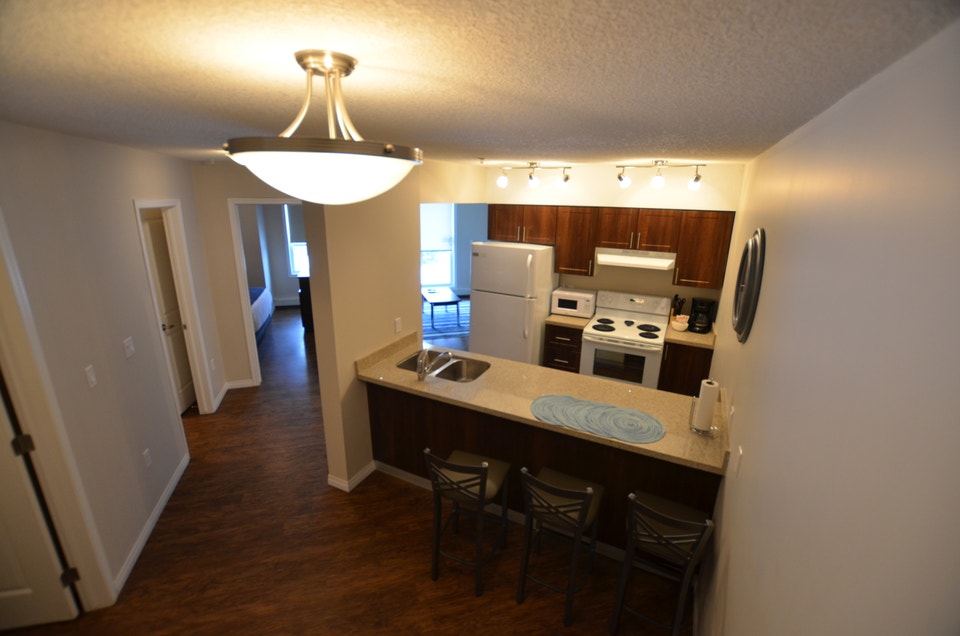 Eaglemont Manor - Furnished 1 Bed Suite Apartment for Rent 5