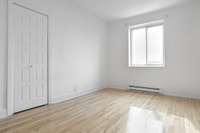 Visitez notre site Web : https://www.capreit.ca/fr/appartements-a-louer/montreal-qc/le-cote-sainte-c... (image 8)
