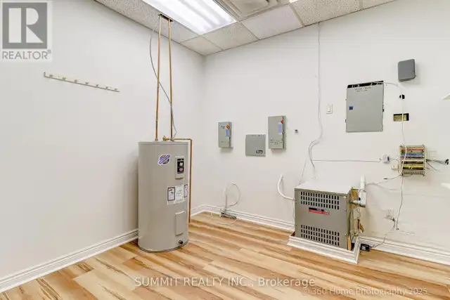 25 - 155 EAST BEAVER CREEK ROAD Richmond Hill (Beaver Creek Busi in Commercial & Office Space for Sale in Markham / York Region - Image 17