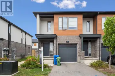 Beautifully maintained 3-bedroom, 3-bathroom townhome offers the perfect blend of modern comfort and...