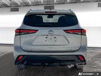 All Wheel Drive,Power Steering,Rear Defrost,Rear Spoiler,MP3 Capability,Smart Device Integration,Aut... (image 4)