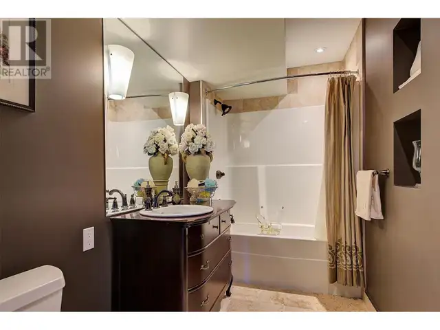 5824 Columbia Avenue Peachland, British Columbia in Houses for Sale in Penticton - Image 18