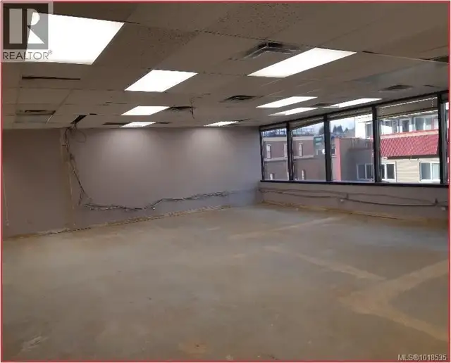 302 17 Church St Nanaimo, British Columbia in Commercial & Office Space for Rent in Nanaimo - Image 2