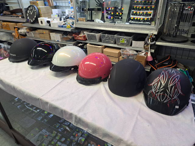 15 DIFFERENT SYLES OF DOT APPROVED MOTORCYCLE HELMETS in Motorcycle Parts & Accessories in Red Deer - Image 2