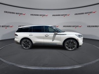 // ACCIDENT FREE!! // This 2023 Lincoln Aviator Reserve AWD is a premium three-row SUV that blends p... (image 8)