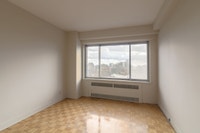 Akelius two bedroom apartment for rent. Located near Docteur Penfield in the Downtown - Guy Concordi... (image 3)